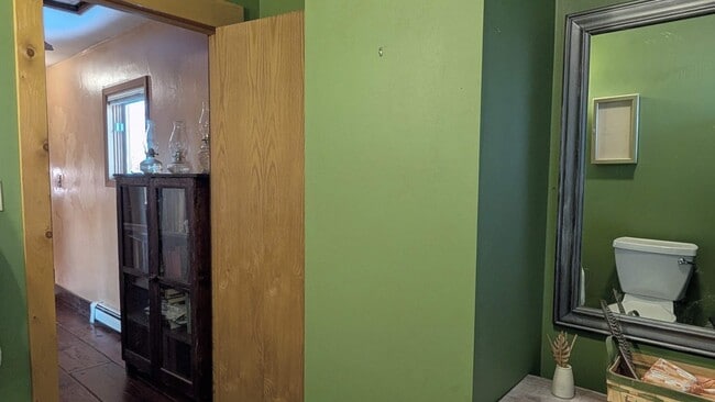 Building Photo - 1045 Dawn Dr