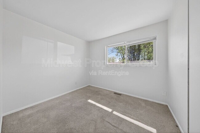 Building Photo - 12405 Pizarro Dr