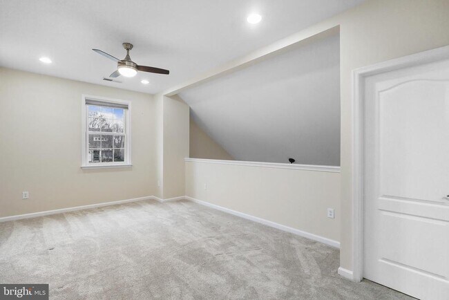 Building Photo - 44306 Stableford Square