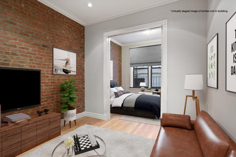 Building Photo - 209 E 25th St