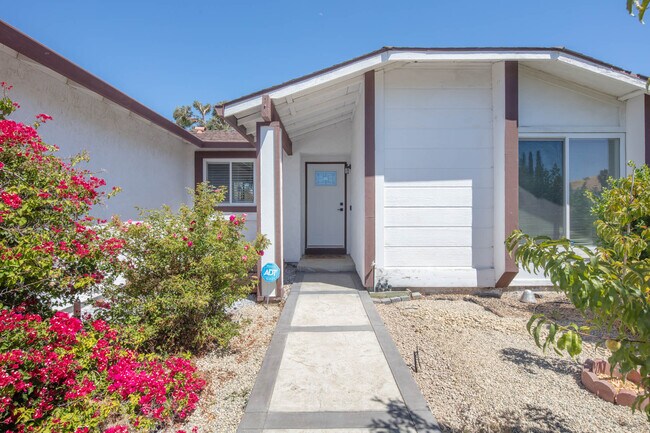 Building Photo - 2225 Mt Whitney Dr