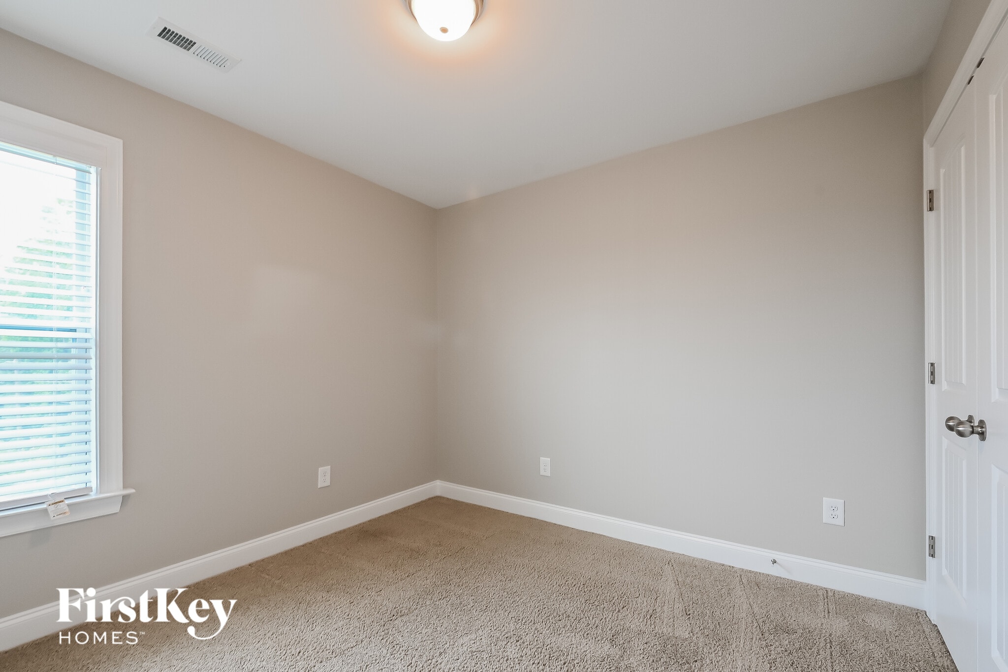 Building Photo - 67 Black Oak Ct