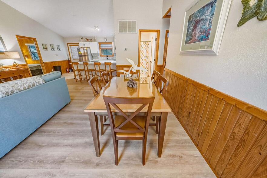 Building Photo - 4240 Johnston Ln