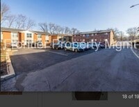 Building Photo - 2 Bedroom, 1 Bath Apartment
