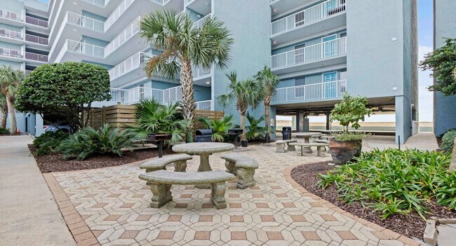 Building Photo - 769 Sundial Ct