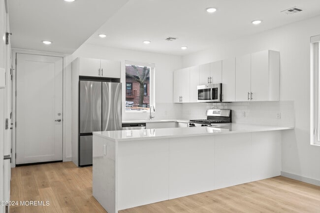 Building Photo - 912 Cookman Ave