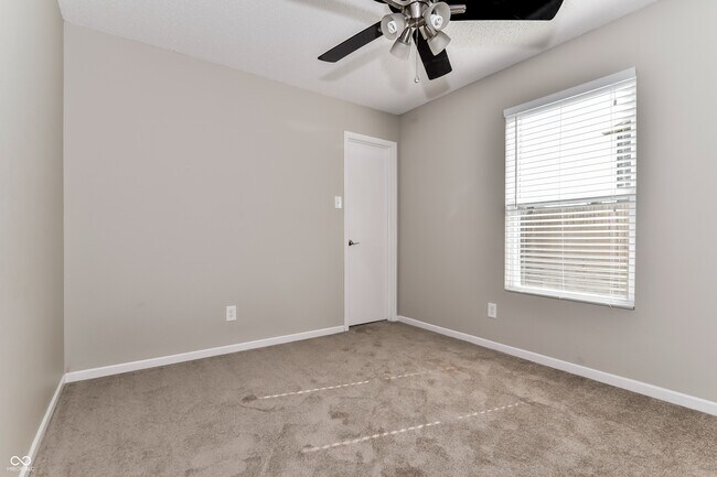 Building Photo - 688 Harvest Meadow Way