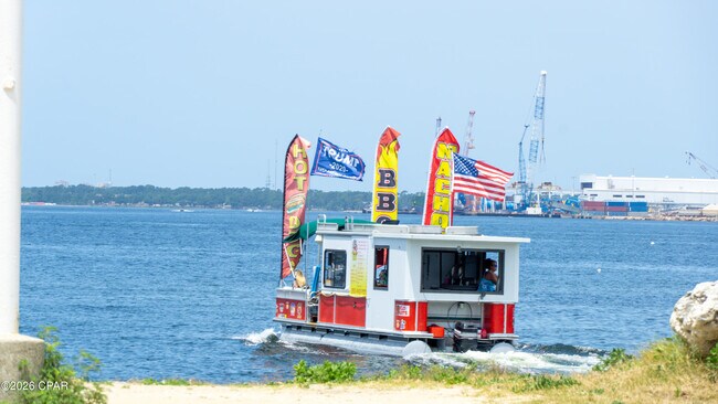 Building Photo - 1600 W 12th St