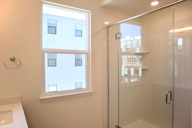 Building Photo - State of the Art Condo located in Fremont! – Metro West Community!