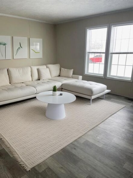 Building Photo - 134 Ashley Cir