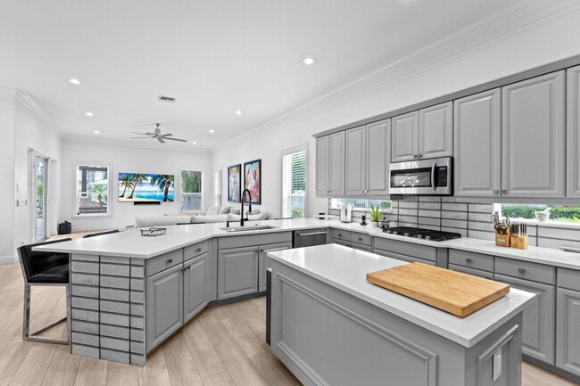 Building Photo - 12442 Equine Ln
