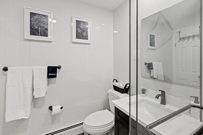 Building Photo - 1626 Union Turnpike