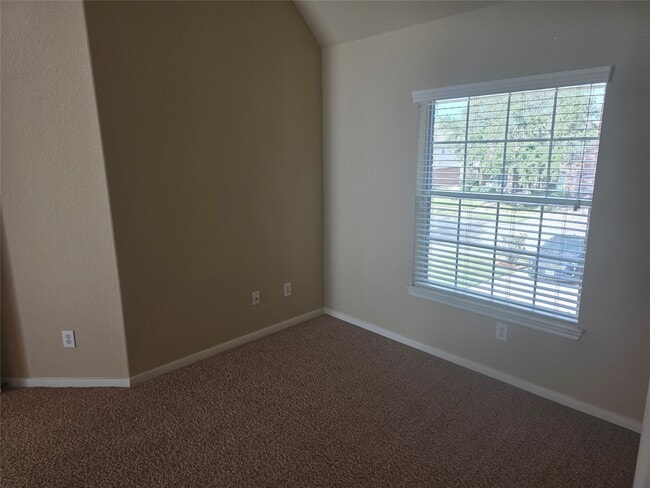 Building Photo - 2520 Garnetfield Ln