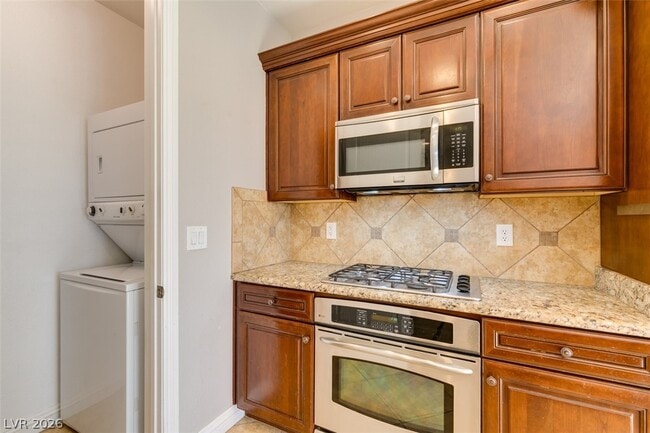 Building Photo - 13 Avenza Dr