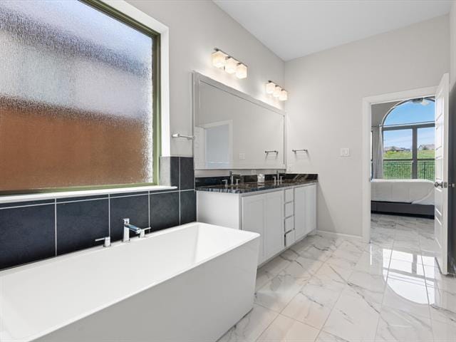 Building Photo - 2156 Domingo Dr