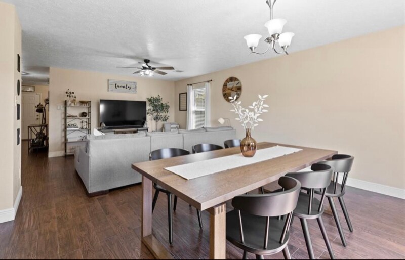 Building Photo - 16535 Burnell Oaks Ln