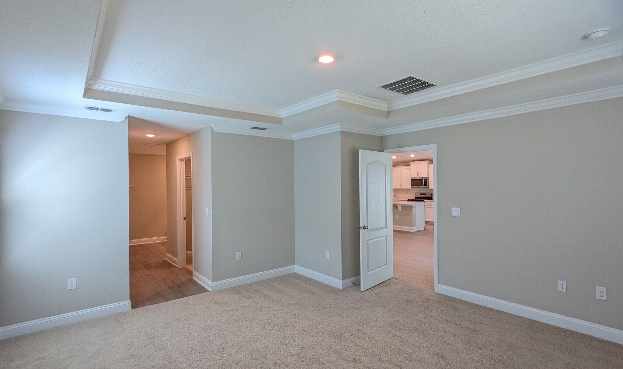 Building Photo - 126 Zancara St