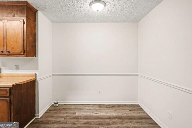 Building Photo - 165 Plum Orchard Rd