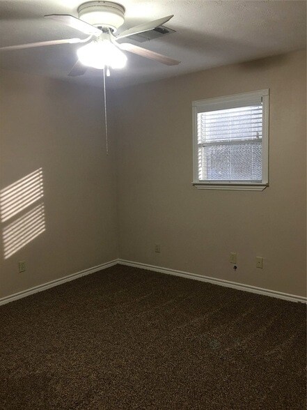 Building Photo - 2283 McCaleb Rd