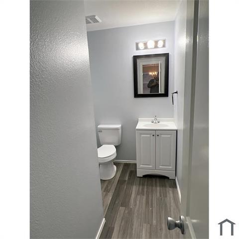 Building Photo - 114 Galloping Trail