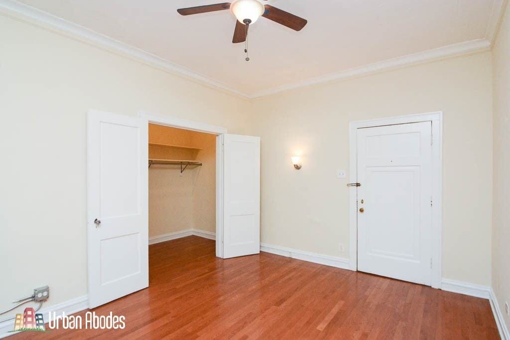 Building Photo - 4552 N Damen Ave