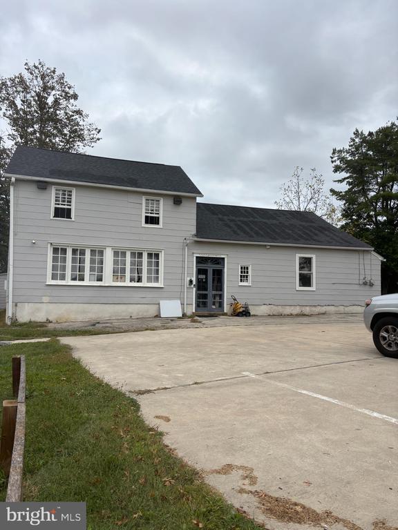 Building Photo - 726 W Germantown Pike