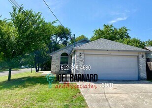 Building Photo - Available August 9: 3 Bedroom, 2 Bath Stan...