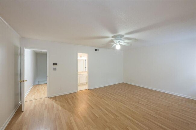 Building Photo - 9070 Cobbler Ct