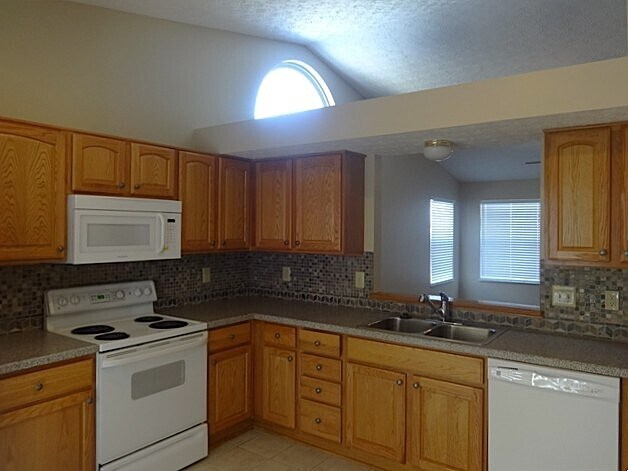 Building Photo - 7898 Antonio Ln