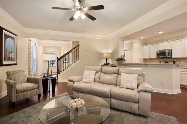 Building Photo - 3080 Cross Creek Dr