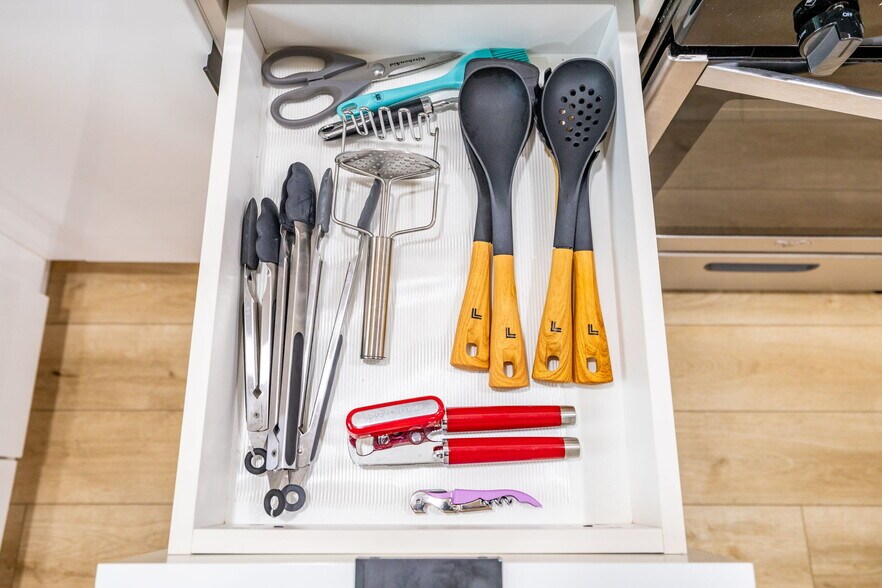 Building Photo - 321 N Gertruda Ave