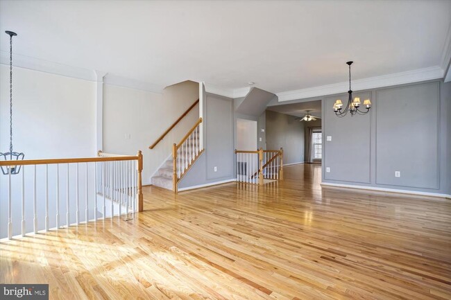 Building Photo - 8427 Carmela Cir