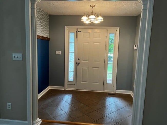 Building Photo - Beautiful Home in Hunters Ridge New Bern