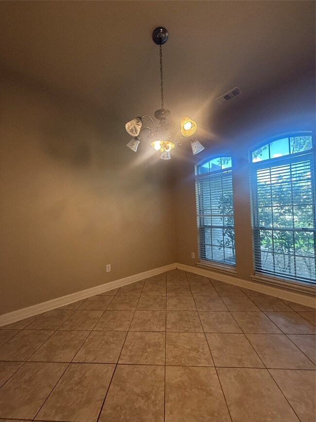 Building Photo - 8210 Paddington Pl Dr