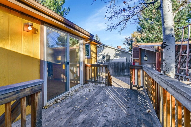 Building Photo - $2,895 - 3 Bed, 2.5 Bath Home in Broomfiel...