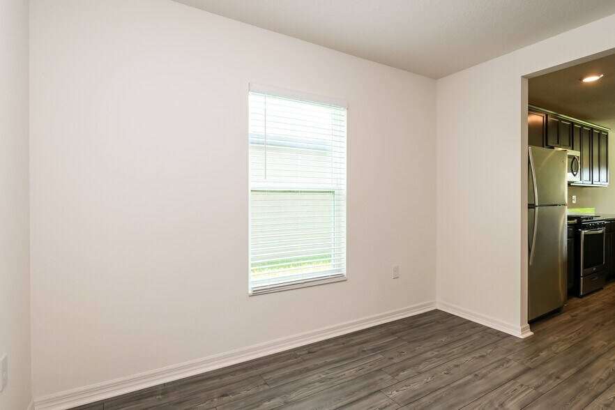 Building Photo - 505 Kensington View Dr