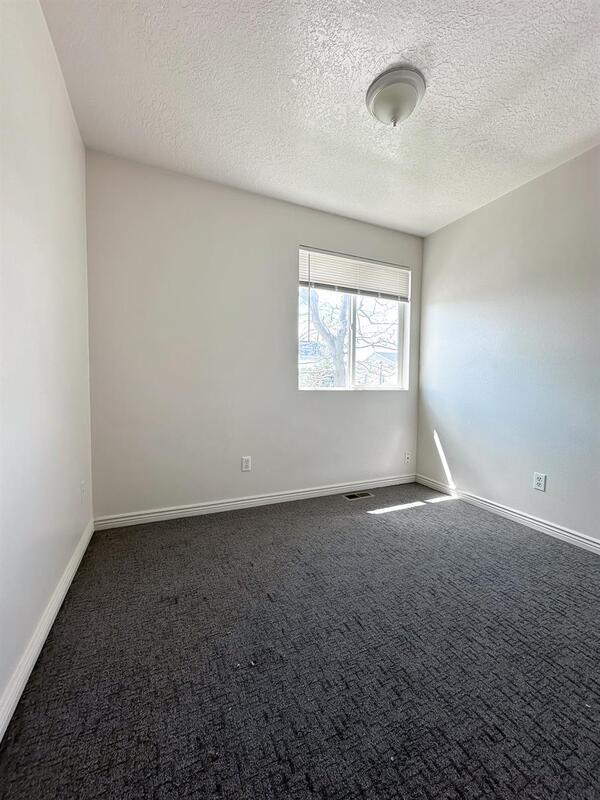 Building Photo - 1670 W 100 N