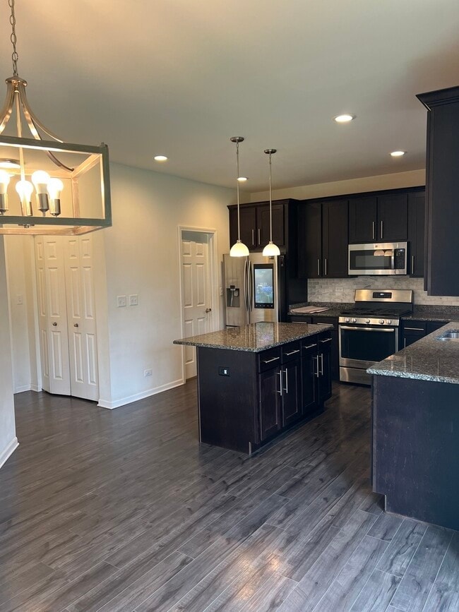 Building Photo - 654 Otter Way
