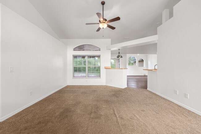 Building Photo - 7860 SW 204th Ave