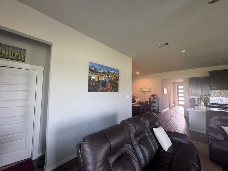 Building Photo - 3803 Ryans Rock Ct