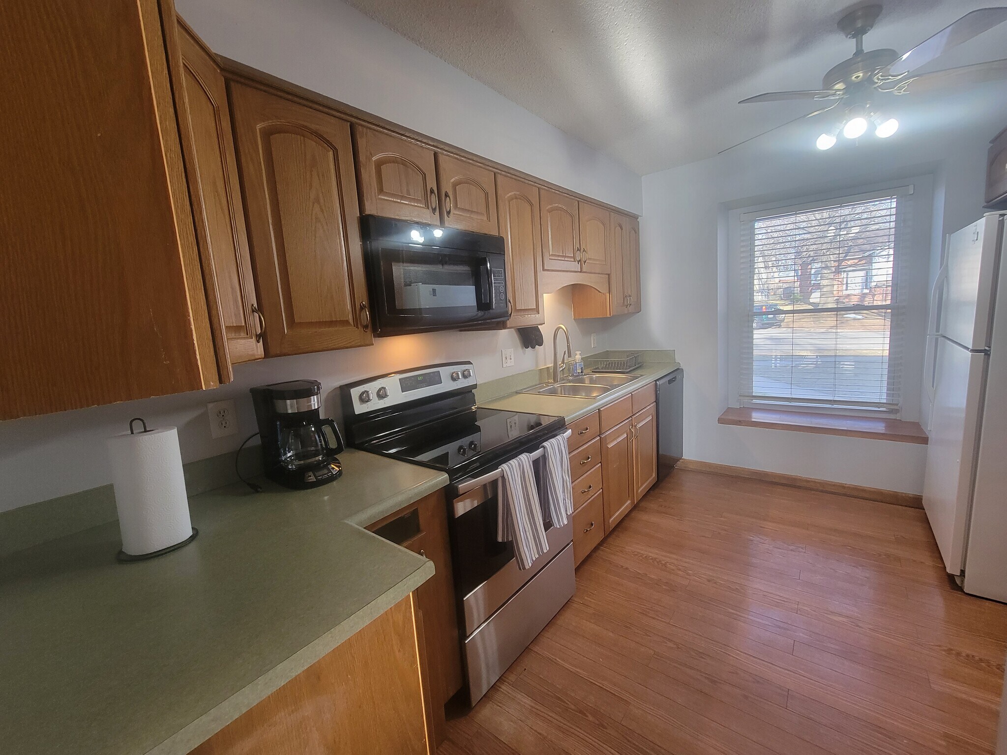 Building Photo - 7804 Eby St