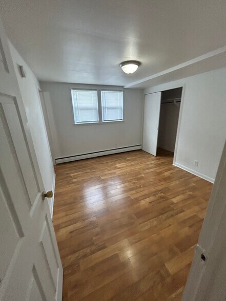 Building Photo - 1387 N Cole St