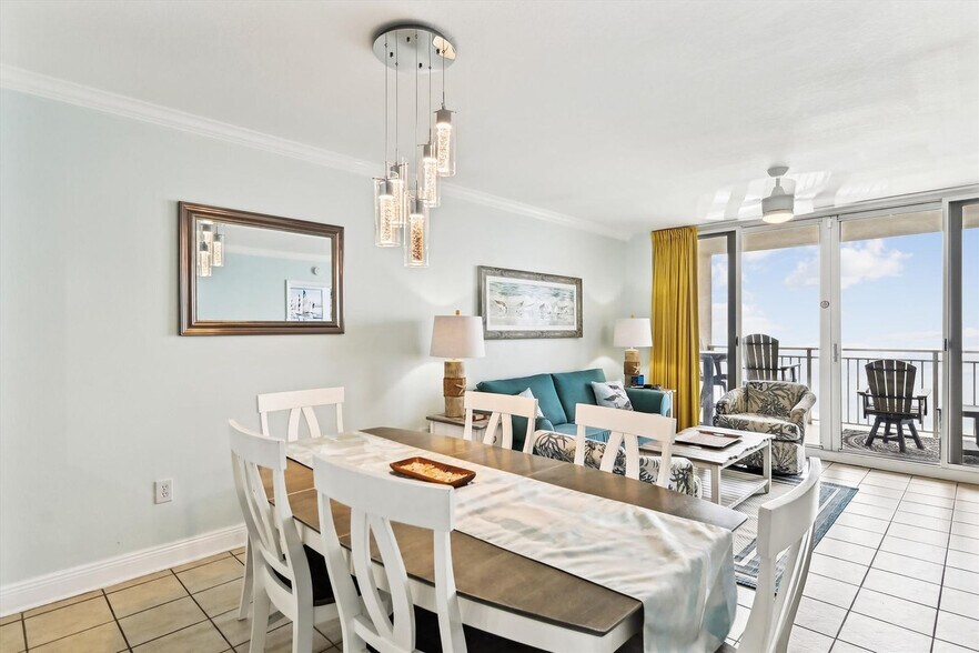 Building Photo - 14701 Front Beach Rd