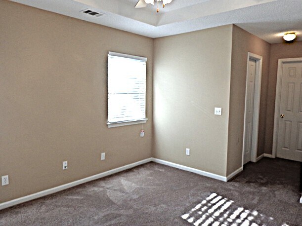 Building Photo - 20 Longleaf Cir