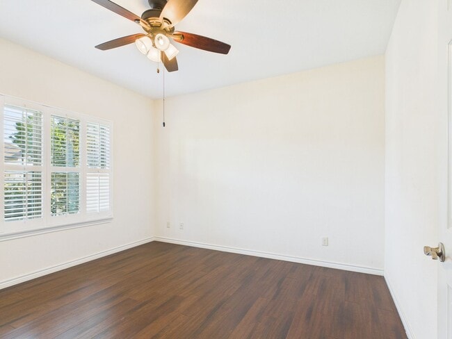 Building Photo - Sunroom Serenity & Backyard Bliss Retreat