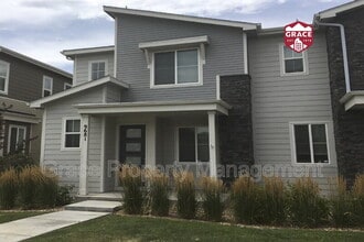 Building Photo - 9681 Truckee St