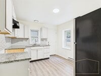 Building Photo - 4-bedroom, 1-bathroom home - Harrisburg Pa