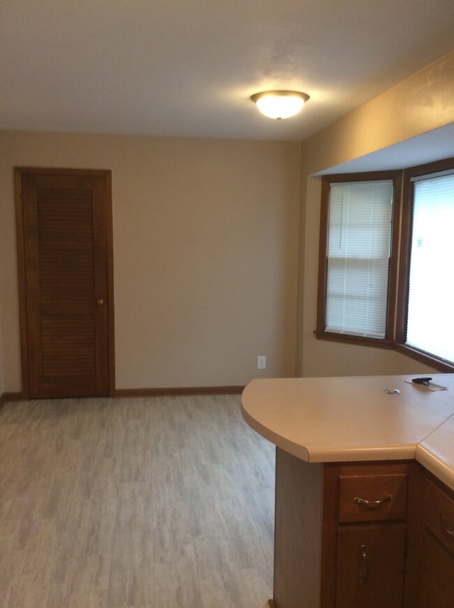 Building Photo - 4803 Flintridge Ct