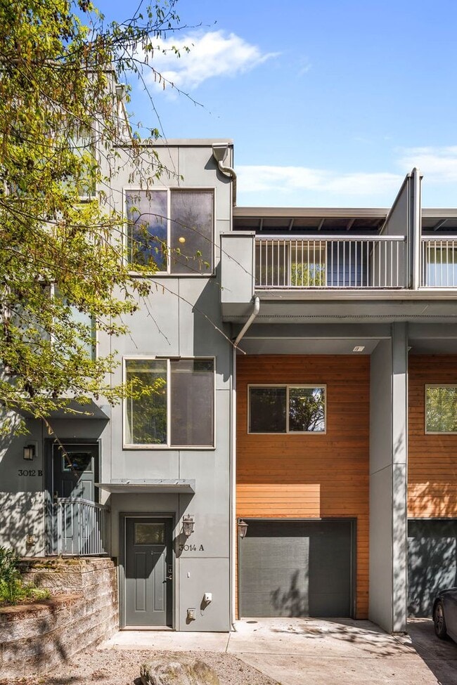 Building Photo - Lovely 3-Bedroom, 2-Bath Townhome – Attached Garage, Fenced Yard & Beautiful Backyard Retreat