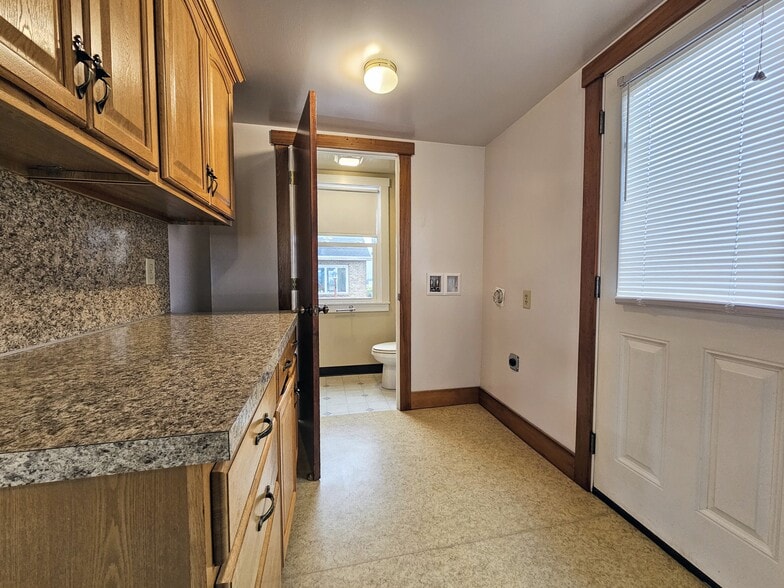 Building Photo - 32 N Farmersville Rd